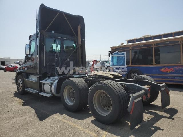 Photo 9 of 2016 FREIGHTLINER CASCADIA 125 SEMI TRUCK N/A (VIN 1FUJGED67GLGW6546)