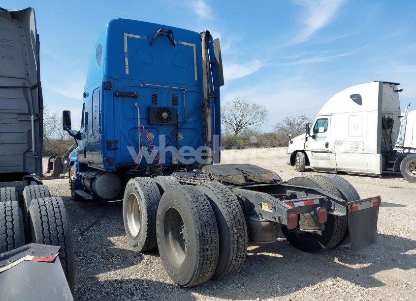 Photo 3 of 2009 Freightliner Cascadia 125 (VIN 1FUJGLDR09LAF0524)
