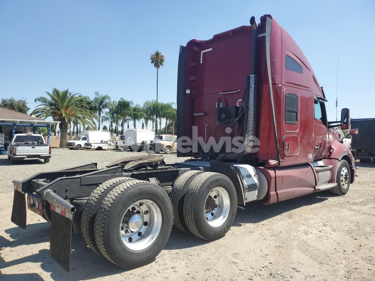 Photo 4 of 2017 KENWORTH T680 SEMI TRUCK (VIN 1FUJGLDR5JLJJ7284)
