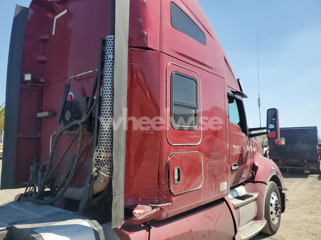 Photo 9 of 2017 KENWORTH T680 SEMI TRUCK (VIN 1FUJGLDR5JLJJ7284)