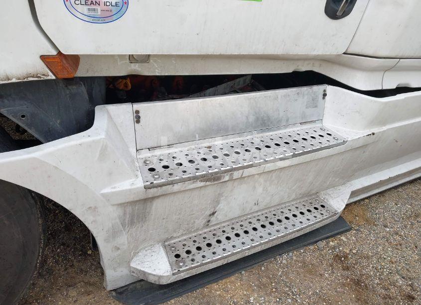 Photo 18 of 2022 Freightliner New CASCADIA 126 (VIN 1FUJHHDR6NLMX0228)