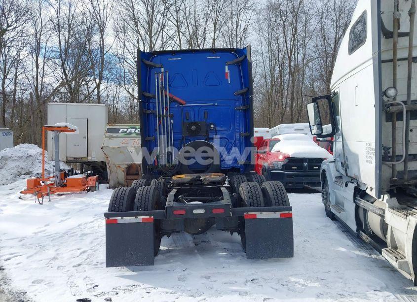 Photo 17 of 2019 Freightliner New CASCADIA 126 (VIN 1FUJHHDRXKLKL0496)