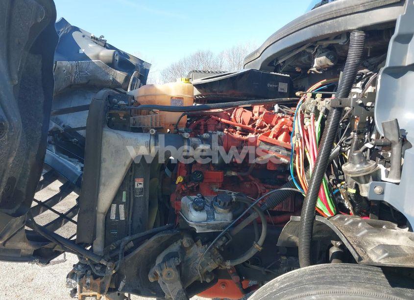 Photo 10 of 2022 Freightliner New CASCADIA 116 (VIN 1FUJHTFW9NLNP6792)