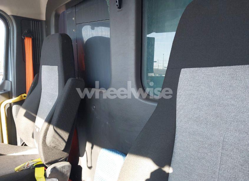 Photo 8 of 2022 Freightliner New CASCADIA 116 (VIN 1FUJHTFW9NLNP6792)