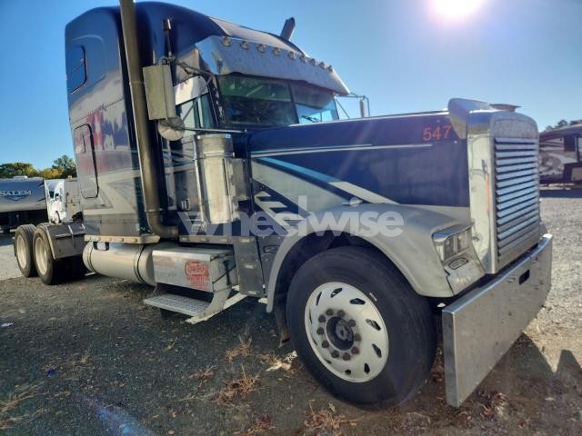 Photo 7 of 2001 FREIGHTLINER CONVENTIONAL SEMI TRUCK (VIN 1FUPUSZBX1LG05349)