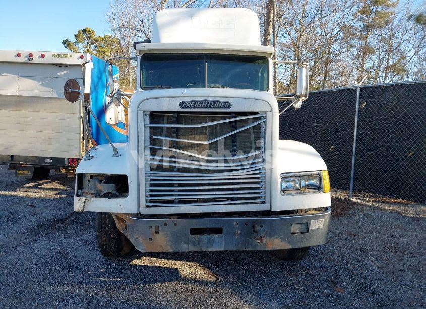 Photo 12 of 1995 Freightliner Conventional FLD120 (VIN 1FUWDCXA7SH587941)