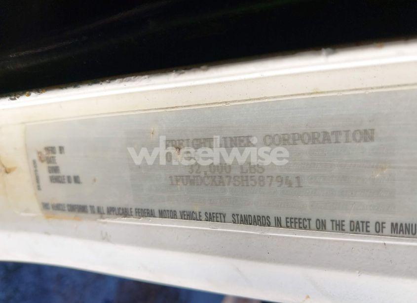 Photo 8 of 1995 Freightliner Conventional FLD120 (VIN 1FUWDCXA7SH587941)