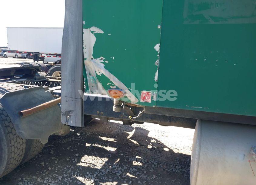 Photo 11 of 2000 Freightliner Century CLASSIC FLC120 (VIN 1FUYSSYB5YLG38314)