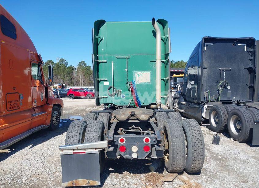 Photo 15 of 2000 Freightliner Century CLASSIC FLC120 (VIN 1FUYSSYB5YLG38314)