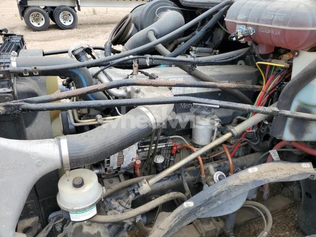 Photo 10 of 2005 FREIGHTLINER CONVENTIONAL COLUMBIA N/A (VIN 1FVAA6CV35LN94251)