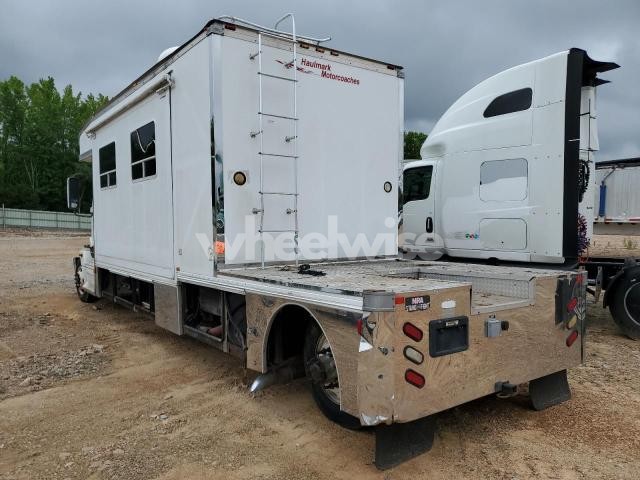 Photo 2 of 2005 FREIGHTLINER CONVENTIONAL COLUMBIA N/A (VIN 1FVAA6CV35LN94251)