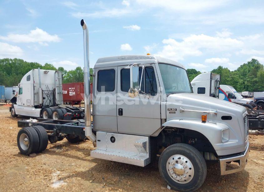 Photo 11 of 2004 Freightliner Medium CONVENTIONAL FL60 (VIN 1FVABPCSX4DM75288)