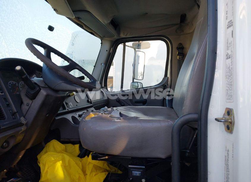 Photo 5 of 2006 Freightliner M2 106 MEDIUM DUTY (VIN 1FVACWDC46HW23719)