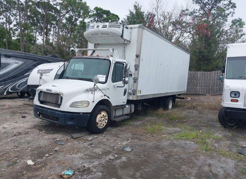 Photo 2 of 2006 Freightliner M2 106 MEDIUM DUTY (VIN 1FVACWDC86HW37333)