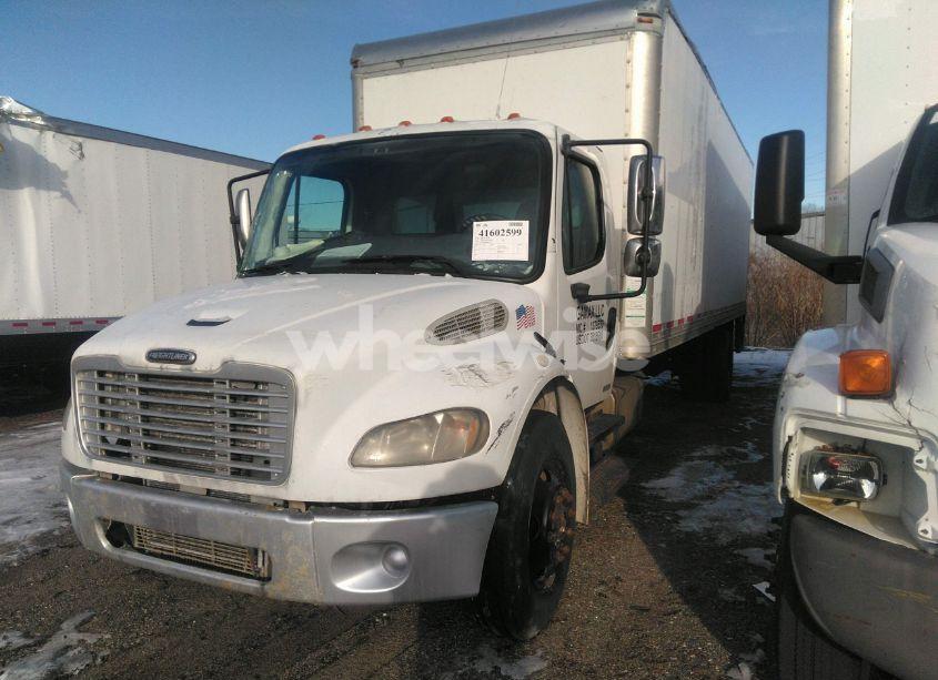 Photo 2 of 2006 Freightliner M2 106 MEDIUM DUTY (VIN 1FVACWDD86HX01511)