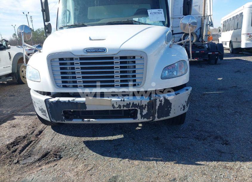 Photo 11 of 2017 Freightliner M2 106 (VIN 1FVACWDT4HHJB2137)