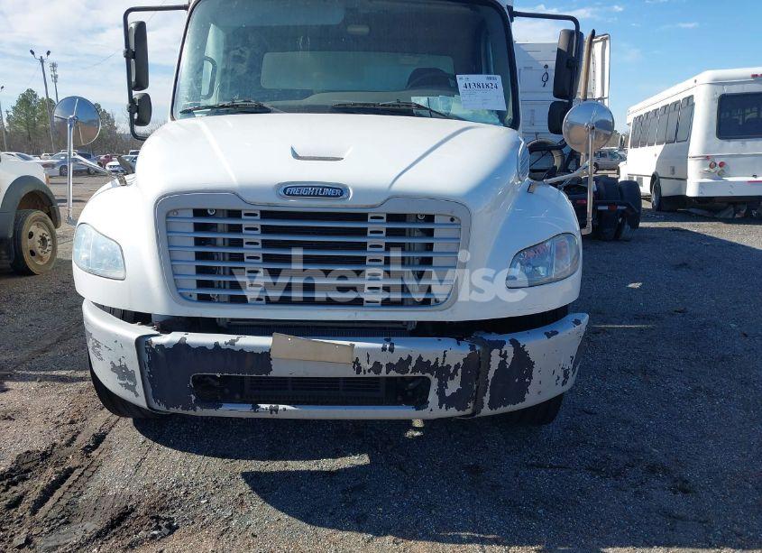 Photo 12 of 2017 Freightliner M2 106 (VIN 1FVACWDT4HHJB2137)