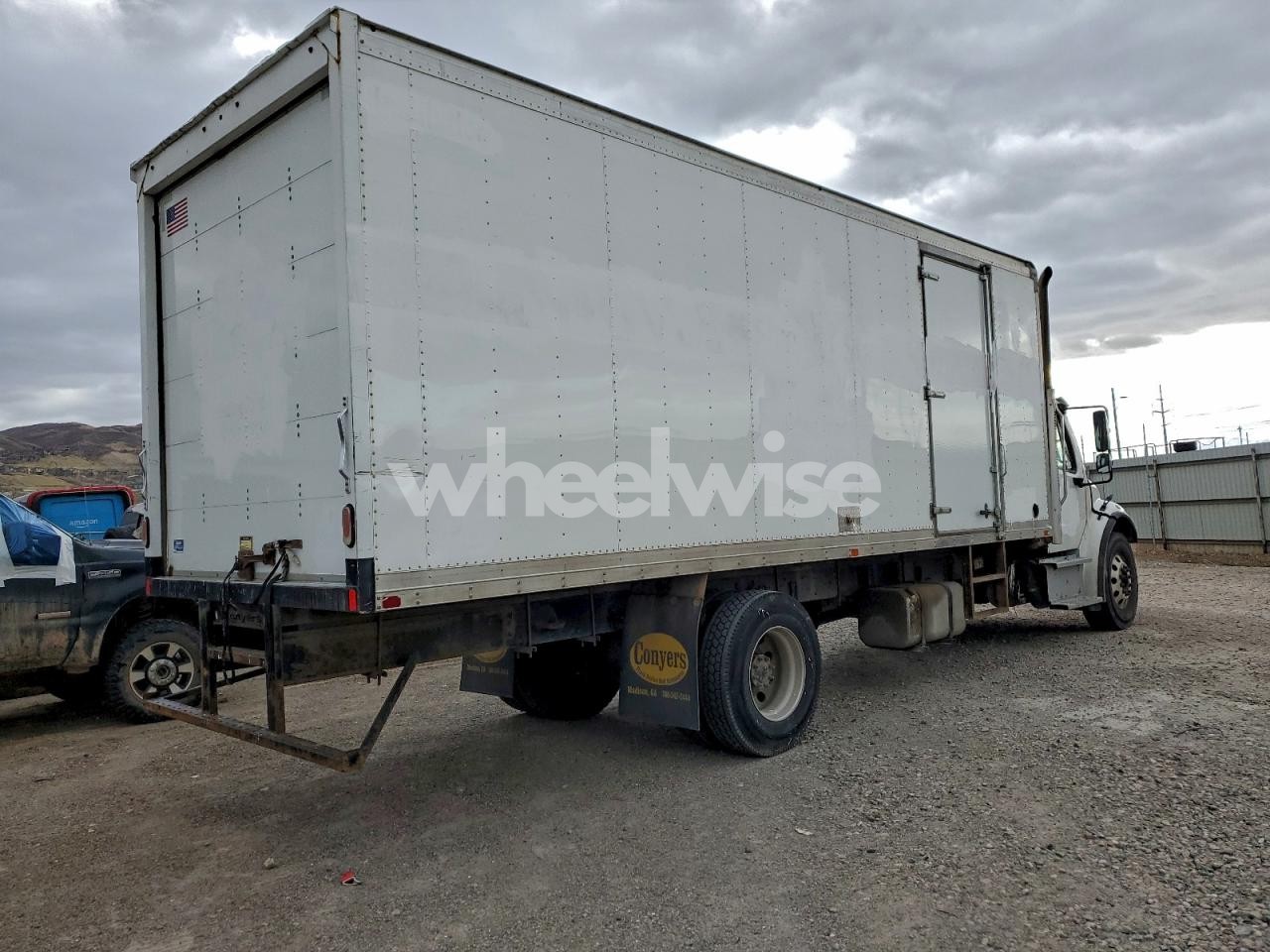 Photo 3 of 2015 FREIGHTLINER BUSINESS CLASS M2 BOX TRUCK (VIN 1FVACWDU4FHGL5705)