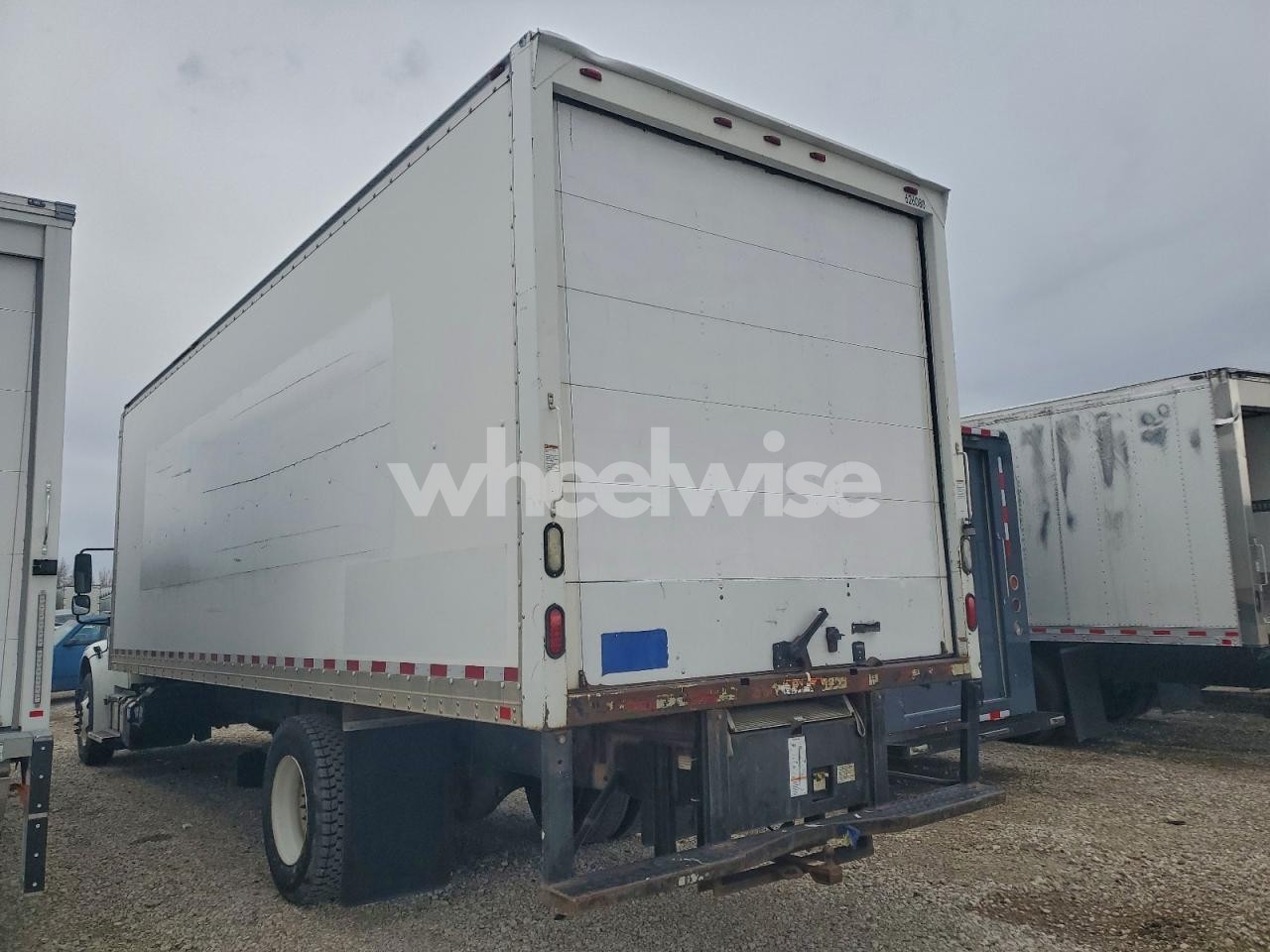 Photo 2 of 2016 FREIGHTLINER BUISNESS CLASS M2 BOX TRUCK (VIN 1FVACWDU5GHHL1652)