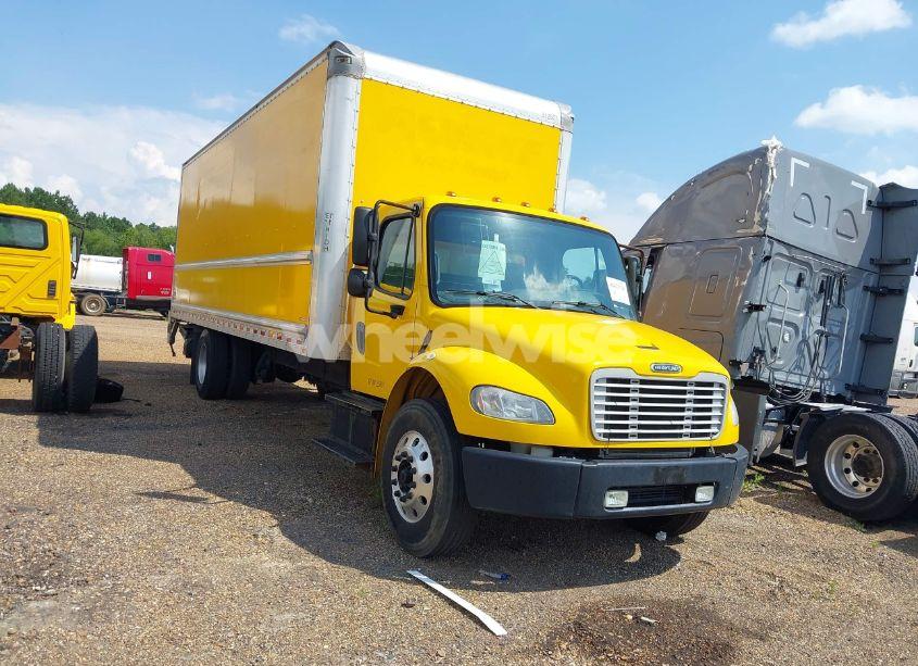 2018 Freightliner M2 106 (VIN 1FVACWFB1JHJH5545) main photo