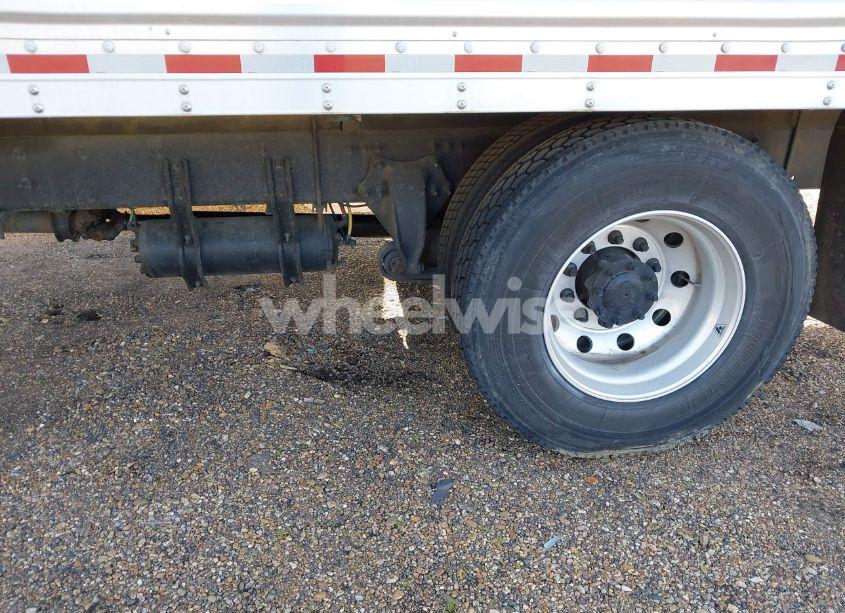 Photo 20 of 2018 Freightliner M2 106 (VIN 1FVACWFB1JHJH5545)