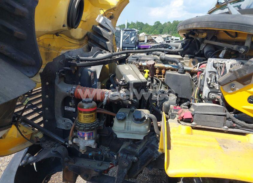 Photo 9 of 2018 Freightliner M2 106 (VIN 1FVACWFB1JHJH5545)