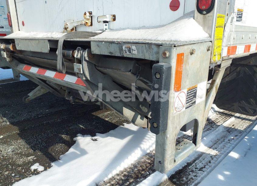 Photo 13 of 2018 Freightliner M2 106 (VIN 1FVACWFB2JHJP2318)