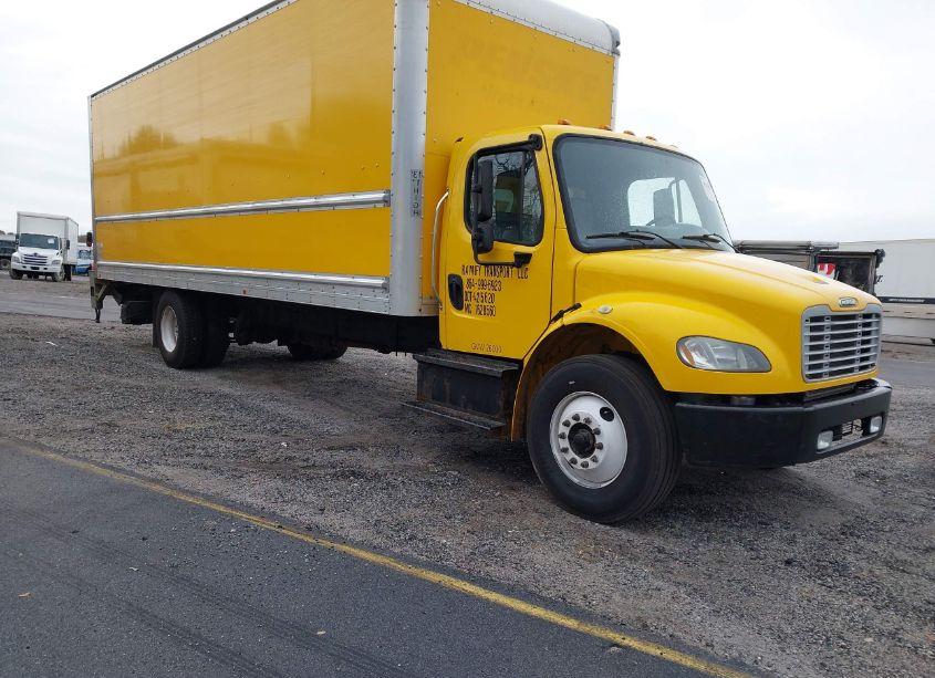 2018 Freightliner M2 106 (VIN 1FVACWFB5JHJH4768) main photo