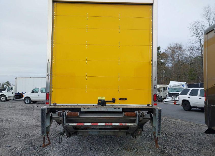 Photo 16 of 2018 Freightliner M2 106 (VIN 1FVACWFB5JHJH4768)