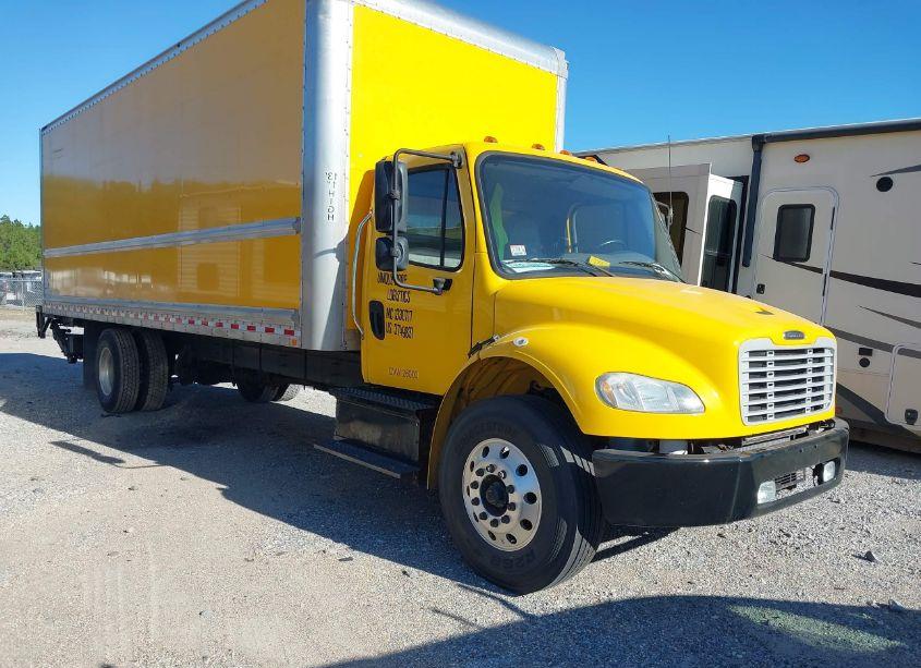 2018 Freightliner M2 106 (VIN 1FVACWFB7JHJH5565) main photo