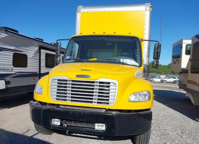 Photo 13 of 2018 Freightliner M2 106 (VIN 1FVACWFB7JHJH5565)