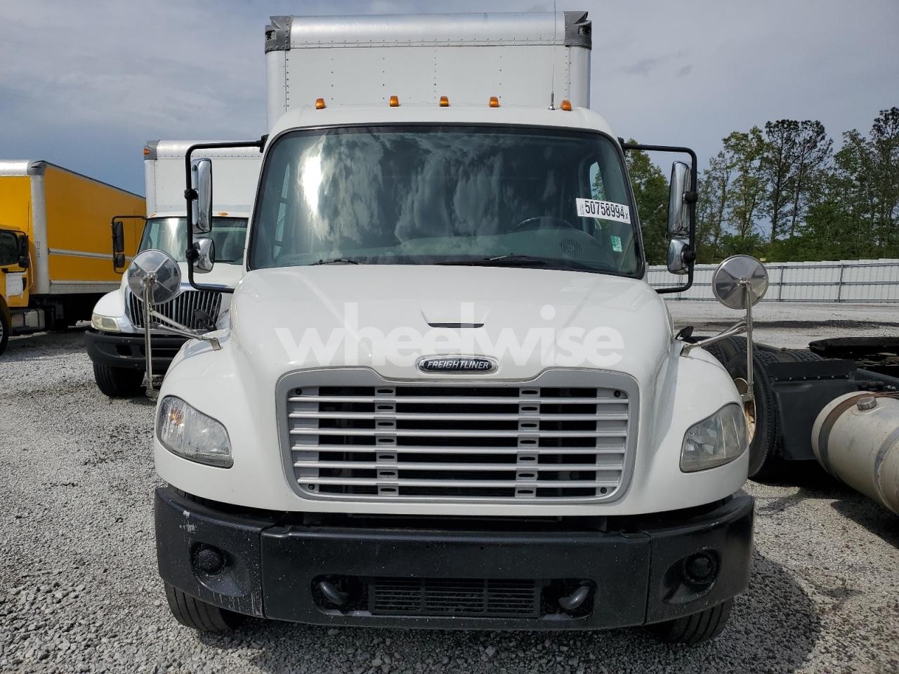 Photo 5 of 2020 FREIGHTLINER M2 106 MEDIUM DUTY (VIN 1FVACWFC6LHKY6771)