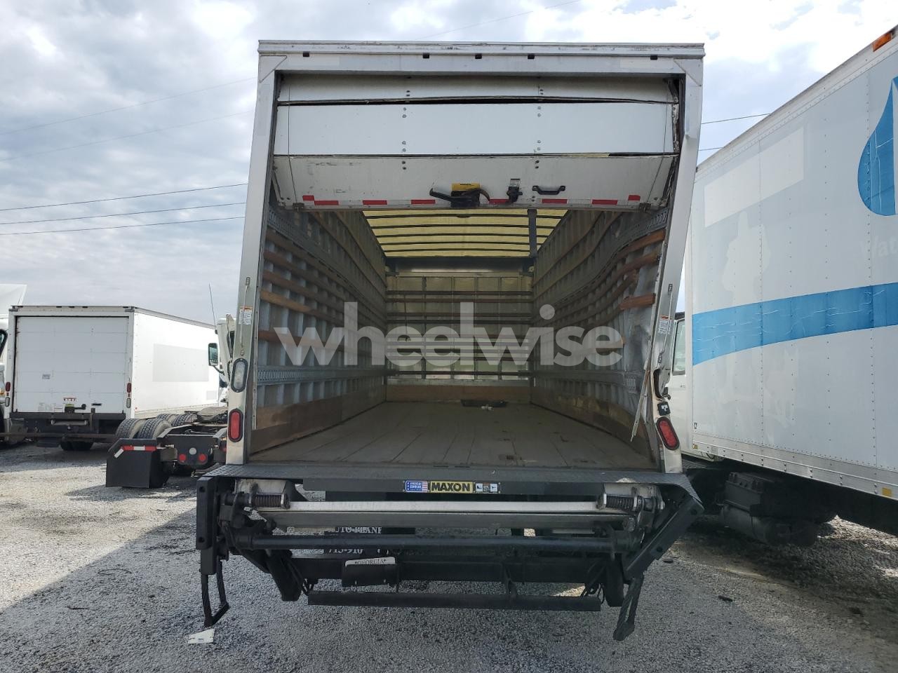 Photo 6 of 2020 FREIGHTLINER M2 106 MEDIUM DUTY (VIN 1FVACWFC6LHKY6771)