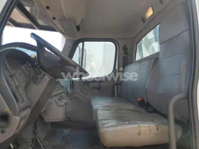 Photo 6 of 2020 FREIGHTLINER M2 106 MEDIUM DUTY N/A (VIN 1FVACWFD9LHLG0575)