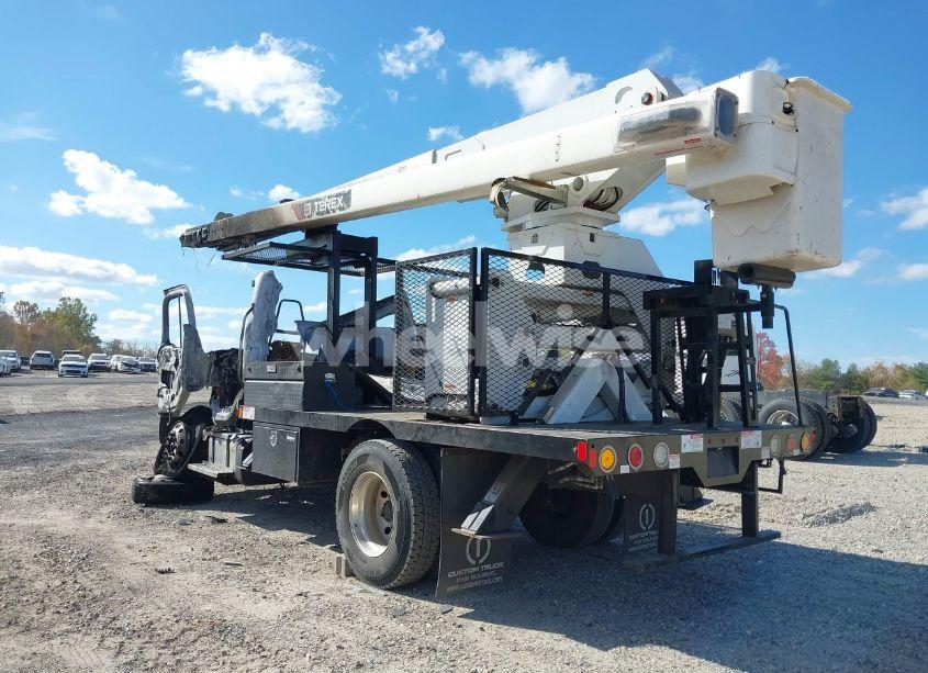 Photo 3 of 2021 Freightliner M2 106 (VIN 1FVACWFD9MHMP3528)