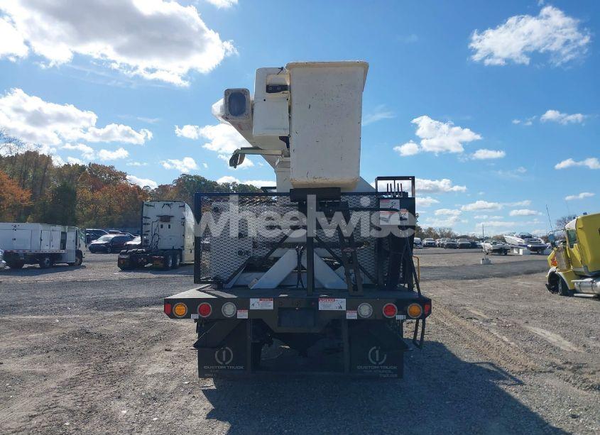 Photo 8 of 2021 Freightliner M2 106 (VIN 1FVACWFD9MHMP3528)