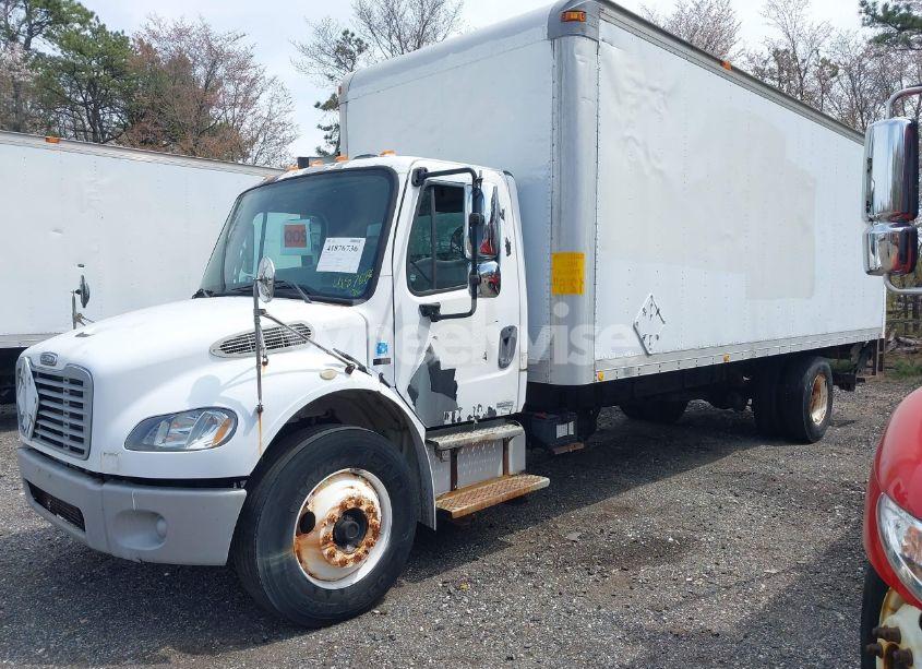 Photo 2 of 2006 Freightliner M2 106 MEDIUM DUTY (VIN 1FVACXCS46HW08328)