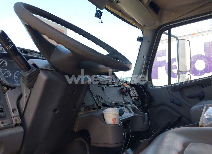 Photo 7 of 2006 Freightliner M2 106 MEDIUM DUTY (VIN 1FVACXCS46HW08328)