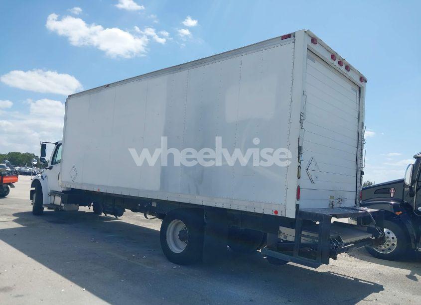 Photo 3 of 2006 Freightliner M2 106 MEDIUM DUTY (VIN 1FVACXCS96HW08325)