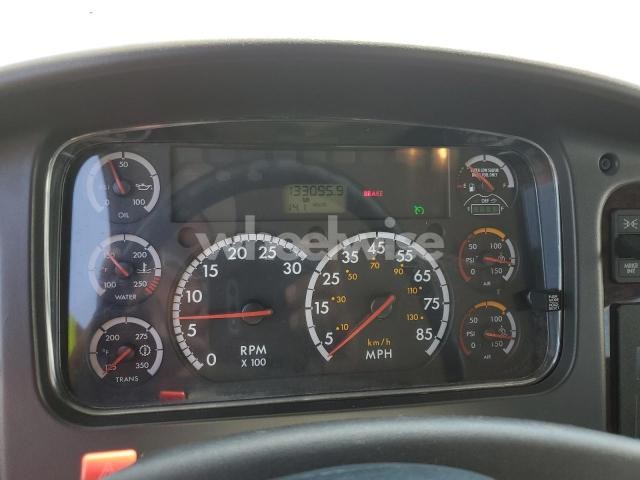 2015 FREIGHTLINER M2 106 MED - TRUCKS (VIN 1FVACXCY9FHGR5036) main photo