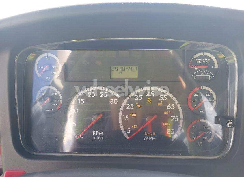 Photo 5 of 2013 Freightliner M2 106 MEDIUM DUTY (VIN 1FVACXDT2DDFD4823)