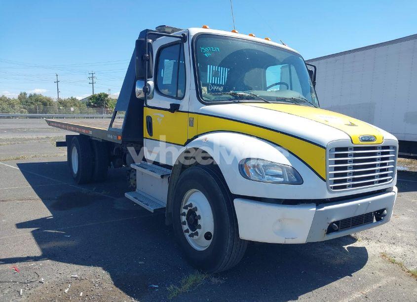 2015 Freightliner M2 106 MEDIUM DUTY (VIN 1FVACXDT6FHGL0552) main photo