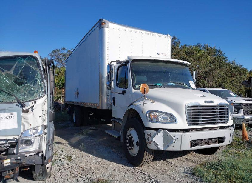 2016 Freightliner M2 106 MEDIUM DUTY (VIN 1FVACXDT6GHHE7514) main photo