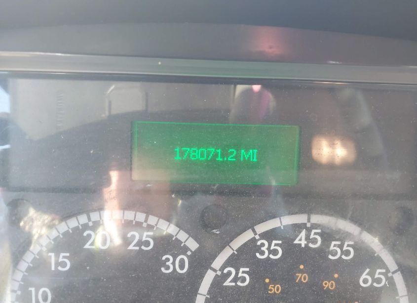 Photo 5 of 2016 Freightliner M2 106 MEDIUM DUTY (VIN 1FVACXDT6GHHE7514)