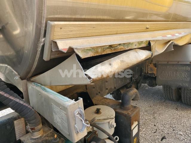 2019 FREIGHTLINER BUSINESS CLASS M2 VACUUM TRUCK (VIN 1FVACXFE9KHKS0317) main photo