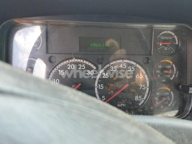 Photo 2 of 2019 FREIGHTLINER BUSINESS CLASS M2 VACUUM TRUCK (VIN 1FVACXFE9KHKS0317)