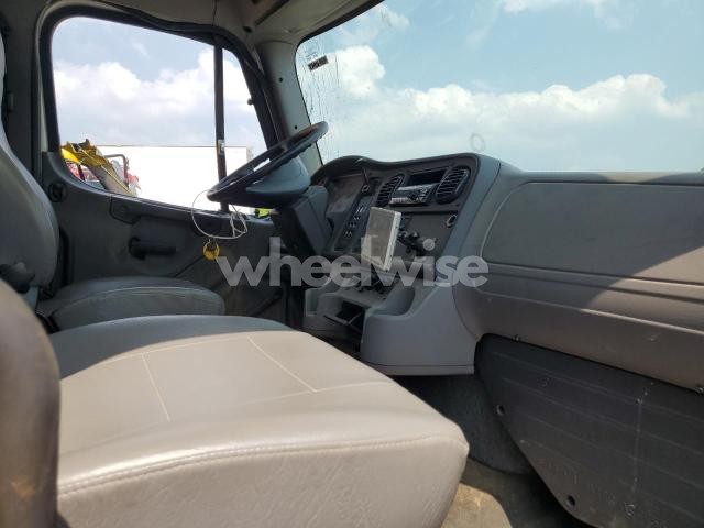 Photo 5 of 2019 FREIGHTLINER BUSINESS CLASS M2 VACUUM TRUCK (VIN 1FVACXFE9KHKS0317)