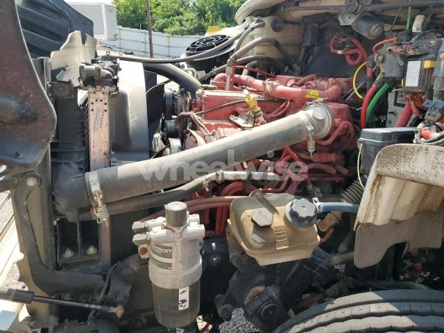 Photo 9 of 2019 FREIGHTLINER BUSINESS CLASS M2 VACUUM TRUCK (VIN 1FVACXFE9KHKS0317)