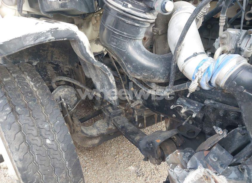 Photo 12 of 2015 Freightliner M2 112 MEDIUM DUTY (VIN 1FVHC5DV9FHGR2127)