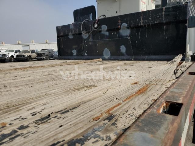 Photo 2 of 2013 FREIGHTLINER BUSINESS CLASS M2 CRANE TRUCK N/A (VIN 1FVHCYBS8DHBX6137)